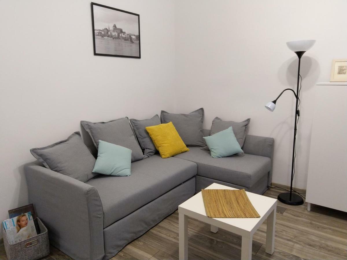 Apartament Przedzamcze Thorn Exterior foto